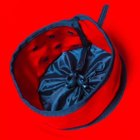 Secretdome - BDSM θάλαμος σεξ με ανοίγματα (μαύρο)