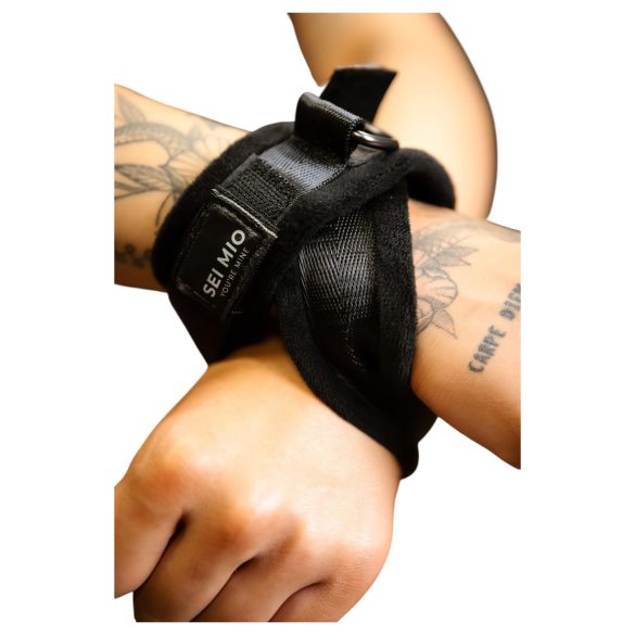 Sei Mio - σταυροειδής χειροπέδες (μαύρο)